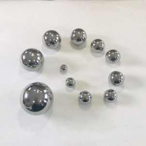 50.78mm 1.999212 "كرات فولاذية صلبة HRc61 - HRc67 لتحمل توربينات الرياح